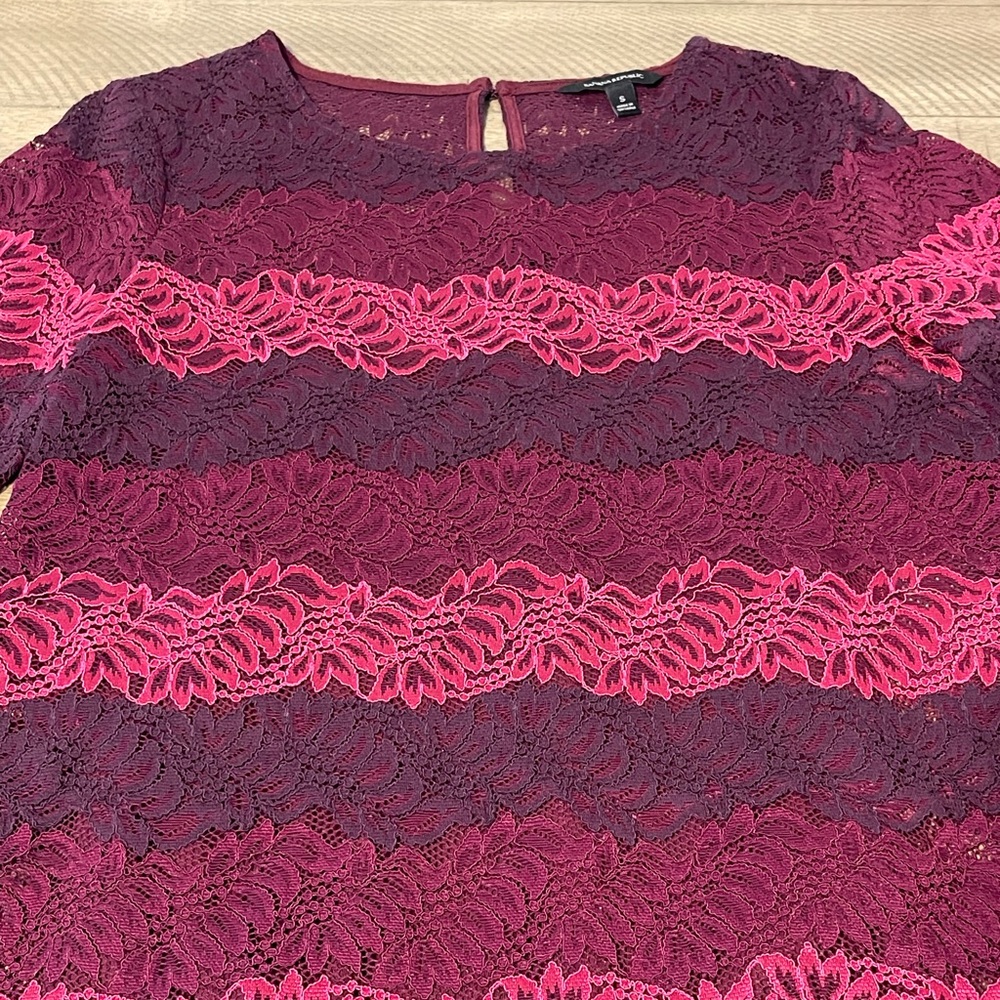 Beautiful Lace Banana Republic blouse layering